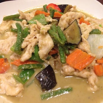 Asia Garden - Chicken Green Curry - Japanese Near Me - Strongsville, Ohio