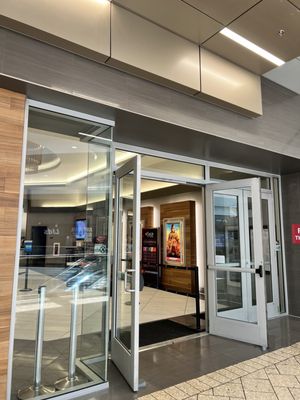 Cherry Creek Shopping Center by null