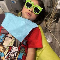 Children's Dental Specialist - Dentist chair