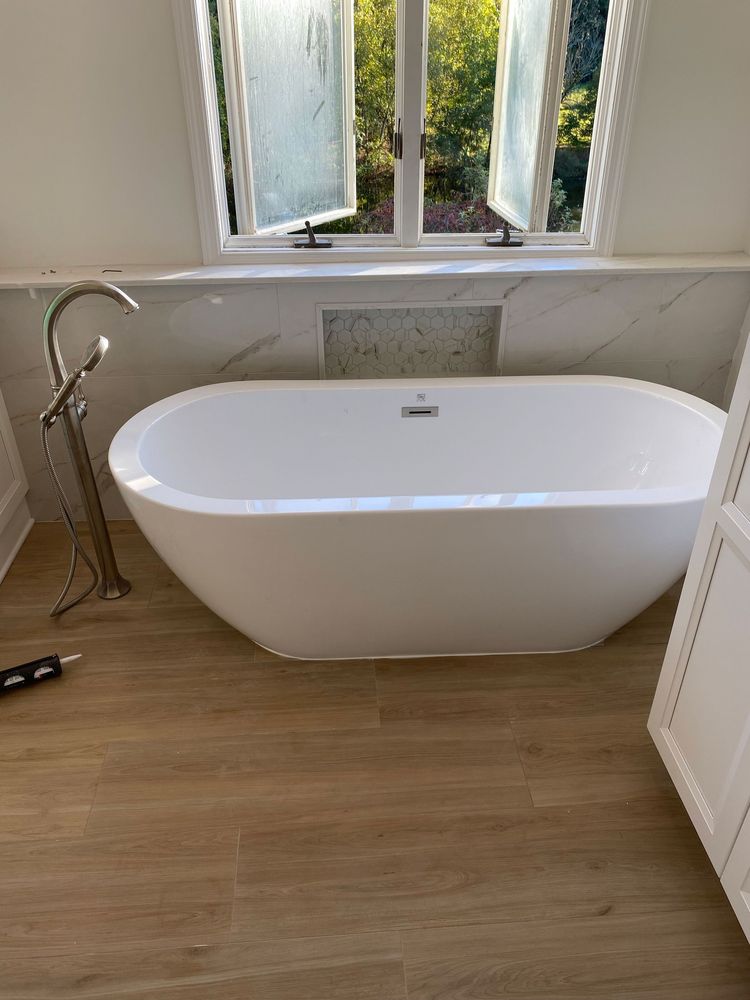 Slide of Vic Construction