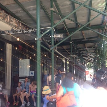 Shake Shack Upper West Side - NYC Upper west side shake shack on a friday afternoon. LUNCH TIME. across of ny museum if natural history - Fast Food Near Me - New York, New York Shake Shack Upper West Side - NYC Upper west side shake shack on a friday afternoon. LUNCH TIME. across of ny museum if natural history - Fast Food Near Me - New York, New York