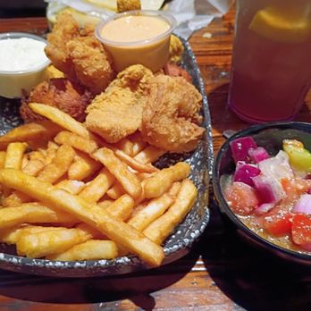 Snookies Craft Kitchen - Seafood platter - Breakfast & Brunch Near Me - Scotland, Texas