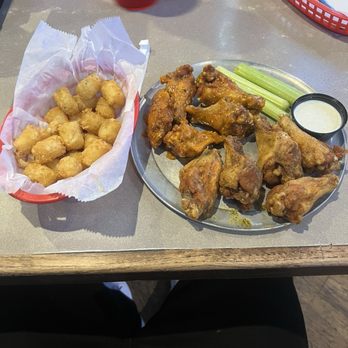 Pluckers Wing Bar - Greenville - 10 Wings - Chicken Wings Near Me - Dallas, Texas Pluckers Wing Bar - Greenville - 10 Wings - Chicken Wings Near Me - Dallas, Texas