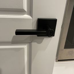 New lever lock New lever lock