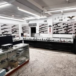 West Columbia Pawn Guns & Jewlery - Gun shop