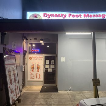 Dynasty Foot Massage - Dynasty foot massage entrance - Massage Near Me - Honolulu, Hawaii