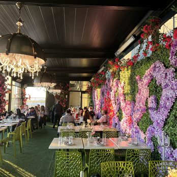 La Vie - The outdoor patio flower area - Cocktail Bars Near Me - Washington, DC, District of Columbia