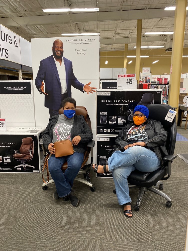 STAPLES Updated September 2024 13 Photos & 16 Reviews 3643 South