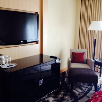 Le Méridien München - TV - Hotels Near Me - Munich, BY