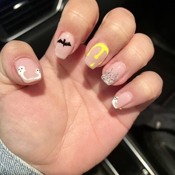 Queen Bee Nails and Spa - Nail Salons Near Me - Brighton, Massachusetts Queen Bee Nails and Spa - Nail Salons Near Me - Brighton, Massachusetts