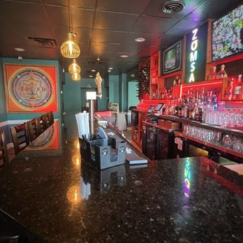 Zomsa - Bar area - Himalayan/Nepalese Near Me - Arlington, Massachusetts