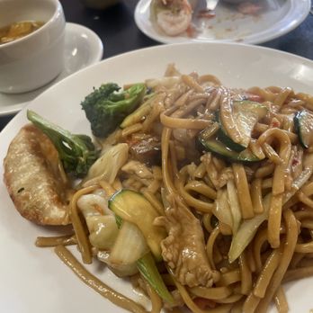 Pho Tommy 1 - Low mein - Vietnamese Near Me - San Antonio, Texas Pho Tommy 1 - Low mein - Vietnamese Near Me - San Antonio, Texas
