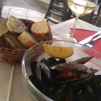 Veciu Muin - Mussels delicious - Italian Near Me - Riomaggiore, SP