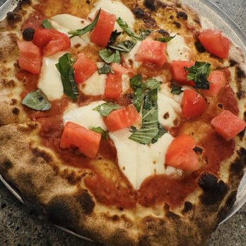 Monkeypod Kitchen - Margherita Pizza - New American Near Me - Lahaina, Hawaii