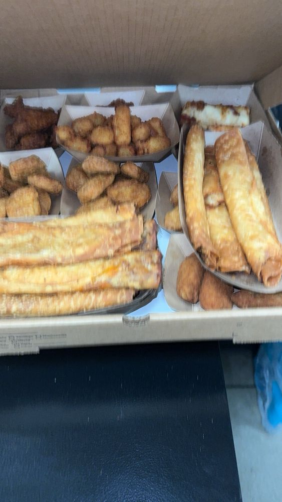 Log Cabin Grocery Logo