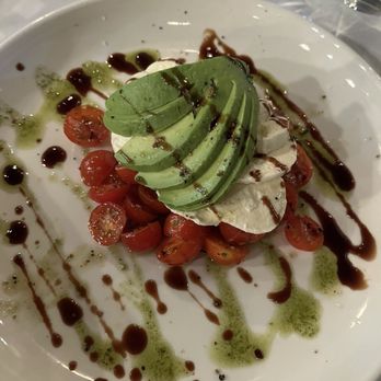 Mimi' & Coco' Bistro - Caprice - Cocktail Bars Near Me - Henderson, Nevada