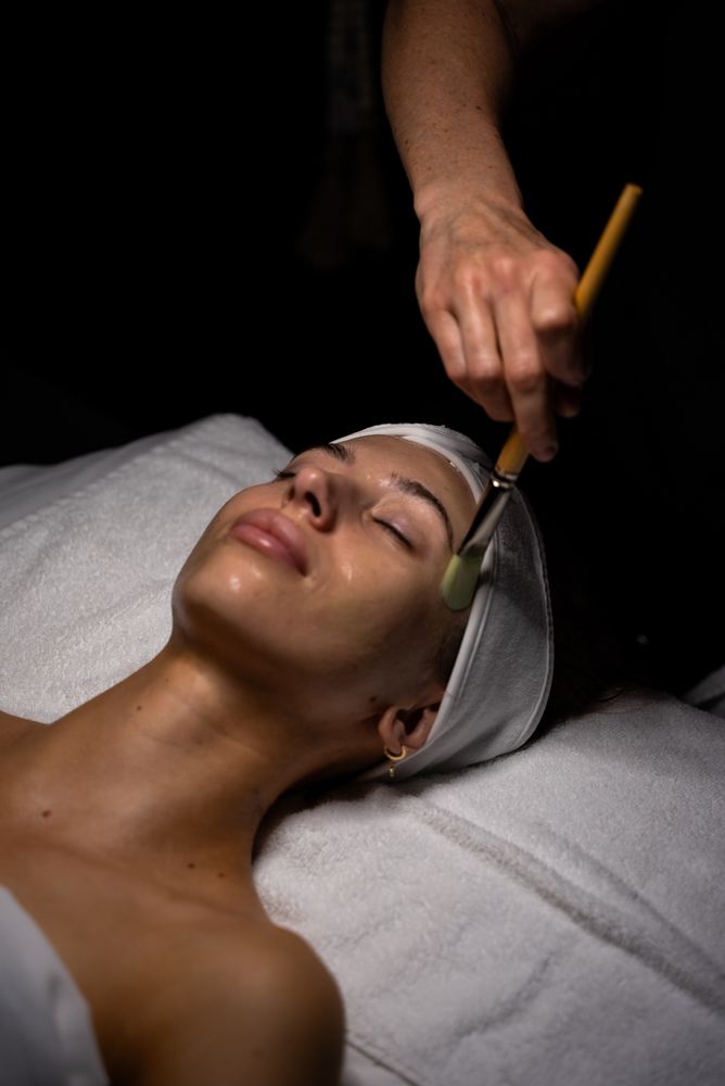 Deep Canyon Spa & Salon Logo