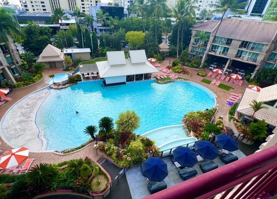 Novotel Cairns Oasis Resort by null