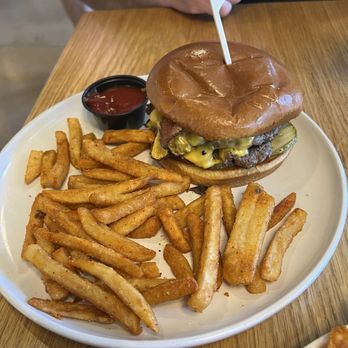 Hundred Mile Brewing - Smash burger with fries - Brewpubs Near Me - Tempe, Arizona
