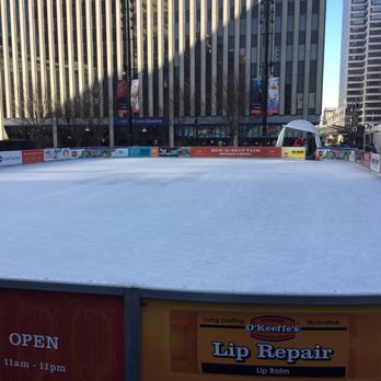 Fountain Square - Music Venues Near Me - Cincinnati, Ohio