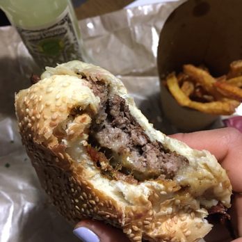 Big Fernand - The burger (the bartholomé) and fries were AMAZING!!!! - Burgers Near Me - Paris, 75