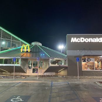McDonald's - Outside - Fast Food Near Me - Roswell, New Mexico