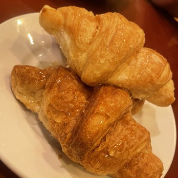 Chestnut Grill - Croissants - free at dinner - American Near Me - Orangeburg, South Carolina