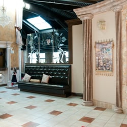 La Perla Ballroom
