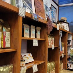 Holualoa Kona Coffee Company - Inside