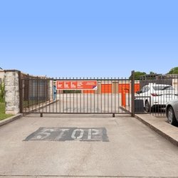 Public Storage