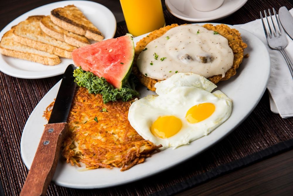 Emerald Island Grill - Photo 3