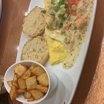 Another Broken Egg Cafe - Lobster & Brie Omelette!! - Breakfast & Brunch Near Me - Winter Park, Florida