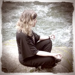BalanCHIng Mindfulness Institute - Meditation at the River