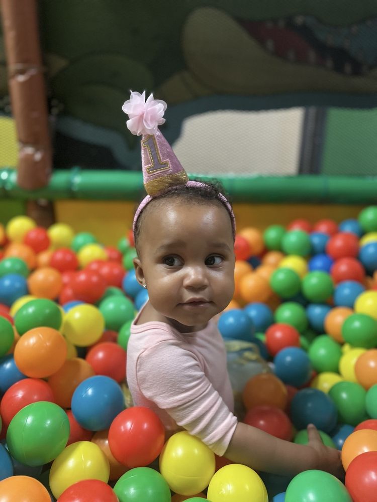 LUV N HUGGS INDOOR PLAYGROUND & PARTY RENTALS Updated July 2024 188