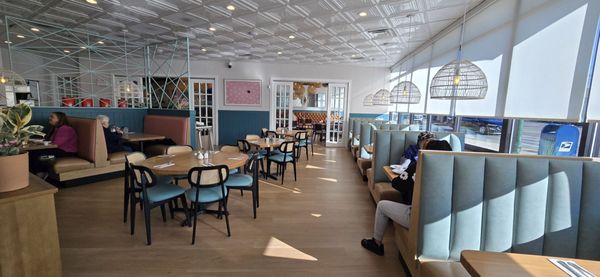 5800 North Cafe by null