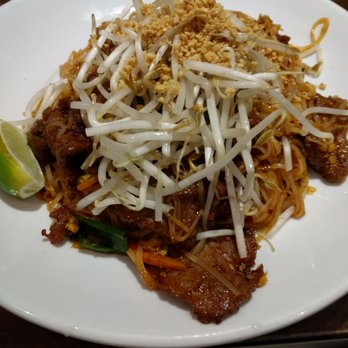Ty Ginger Asian Bistro - Pad thai with beef - Asian Fusion Near Me - Dublin, Ohio