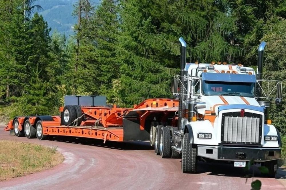 DRAKE’S HEAVY HAUL - Updated June 2026 - Castlegar, British Columbia ...