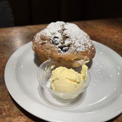 Huckleberry's - Santa Maria - Blueberry Muffin