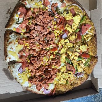 Tasty Pizza - Garlic Tandoori Chicken Pizza and Shahi Paneer Pizza - Pizza Near Me - Cupertino, California Tasty Pizza - Garlic Tandoori Chicken Pizza and Shahi Paneer Pizza - Pizza Near Me - Cupertino, California