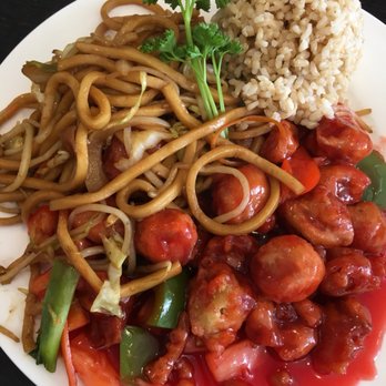 Veggie Garden - Sweet & sour vg pork lunch special ($8.50) - Vegan Near Me - Mountain View, California