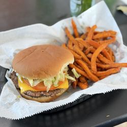 Starfish Restaurant - Cheeseburger and Sweet Potato Fries