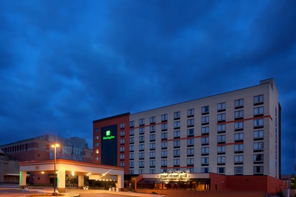 HOLIDAY INN GRAND RAPIDS DOWNTOWN - 88 Photos & 106 Reviews - 310 Pearl ...