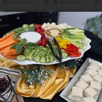 Crowler Catering & Small Batch Events - Veg platter - Beer, Wine & Spirits Near Me - Louisville, Kentucky Crowler Catering & Small Batch Events - Veg platter - Beer, Wine & Spirits Near Me - Louisville, Kentucky