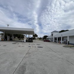Crossroads Market