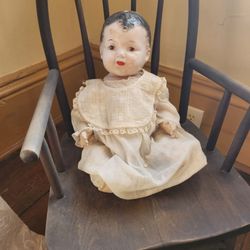Flannery O'connor Childhood Home - Slightly creepy doll endemic to Savannah house museums