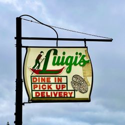 Luigi's Pizza Kitchen & Restaurant - Classic Sign