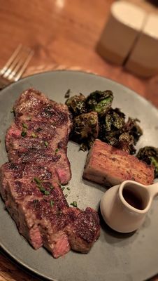 Four Seasons Hotel Baltimore by null