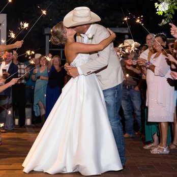 Water Grove Event Venue - Venues & Event Spaces Near Me - Dickinson, Texas Water Grove Event Venue - Venues & Event Spaces Near Me - Dickinson, Texas