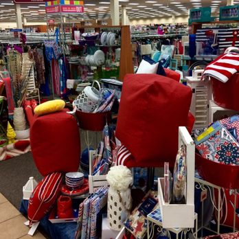 Burlington - Featured Summer display - Department Stores Near Me - Edinburg, Texas Burlington - Featured Summer display - Department Stores Near Me - Edinburg, Texas