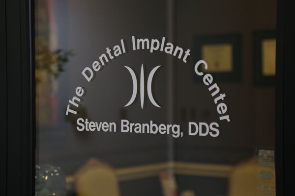 Dental Implant Center